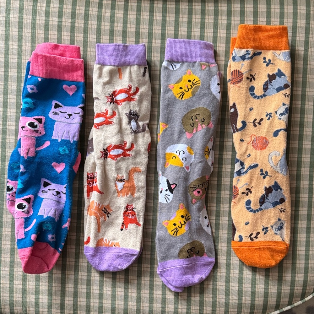 Colorful Cat Lover Socks Set of 4